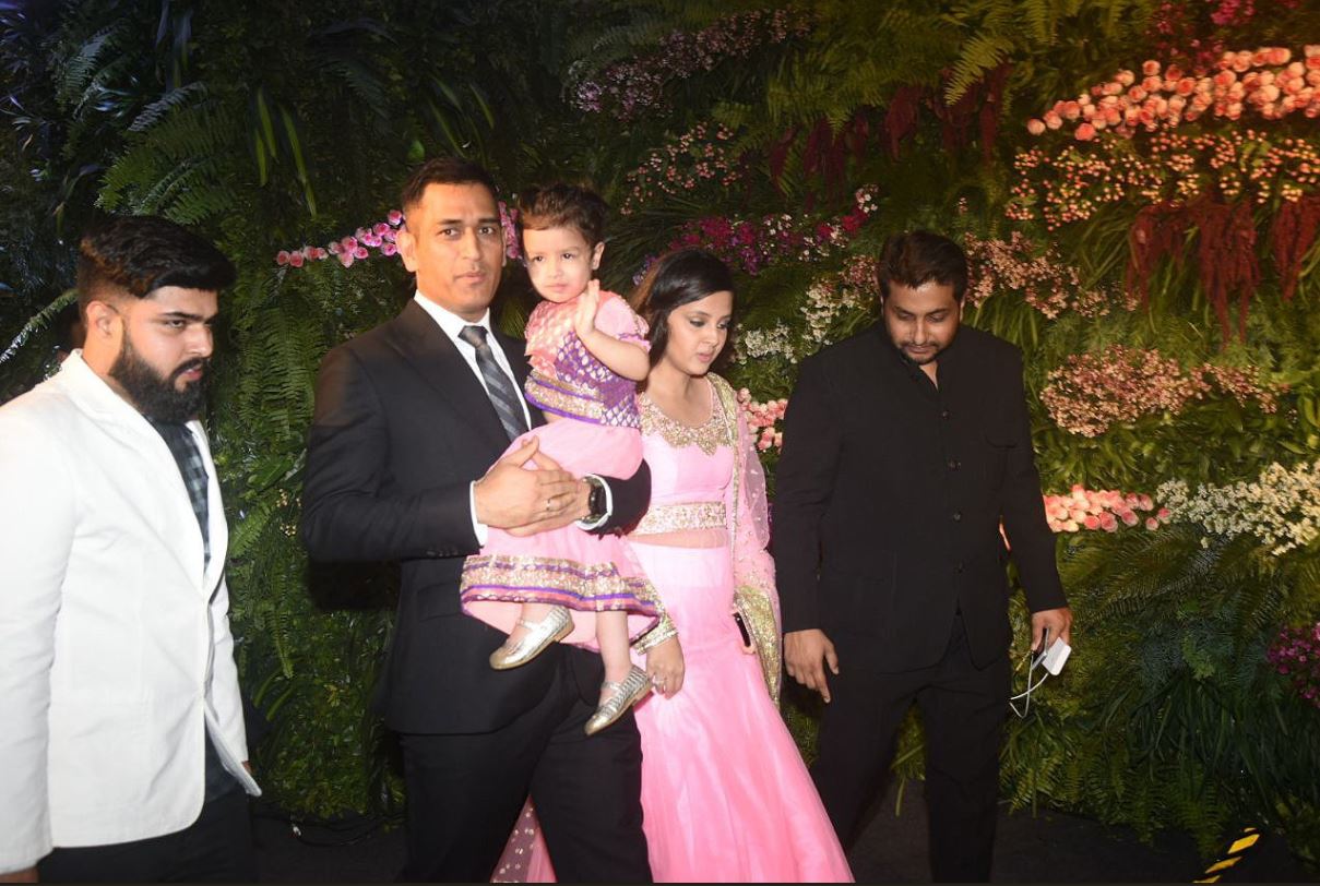 M S Dhoni with his Wife and Daughters at Virushka Reception