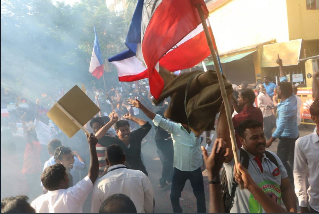 Superstar Rajnikanth Fan Celebration after his Political Entry Announcement