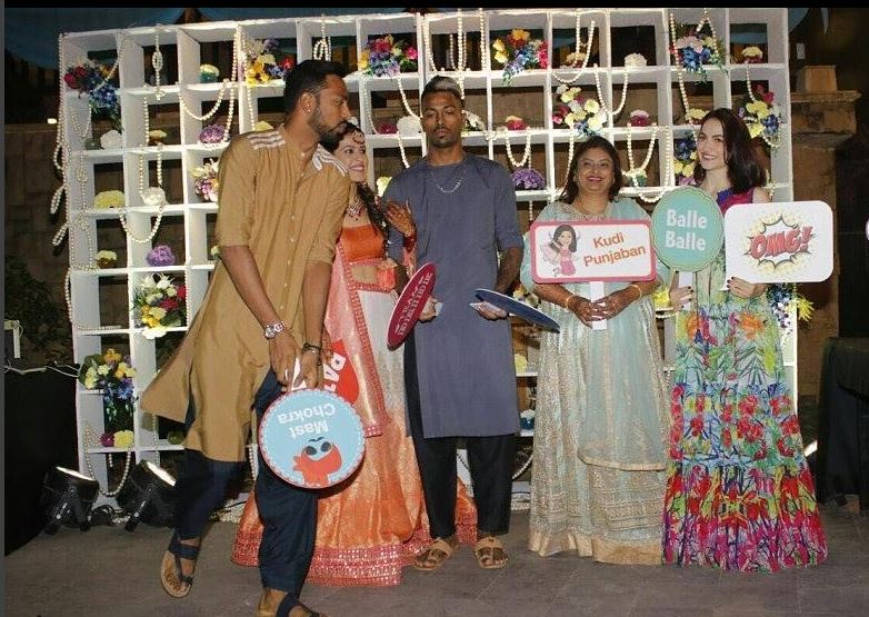 Krunal Pandya and Pankhuri Sharma's Mehendi ceremony