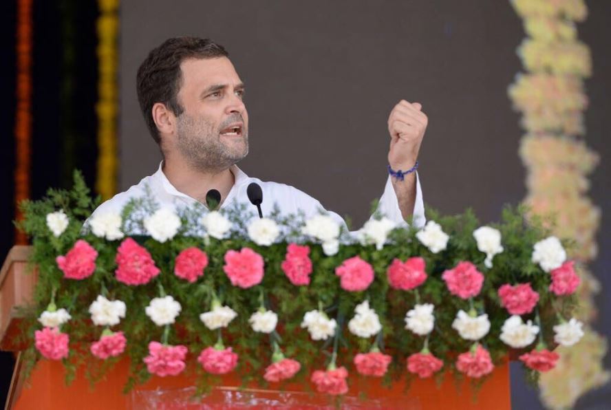 Rahul Gandhi issues 'weather report' for Gujarat, forecasts 'jumlon ki baarish'