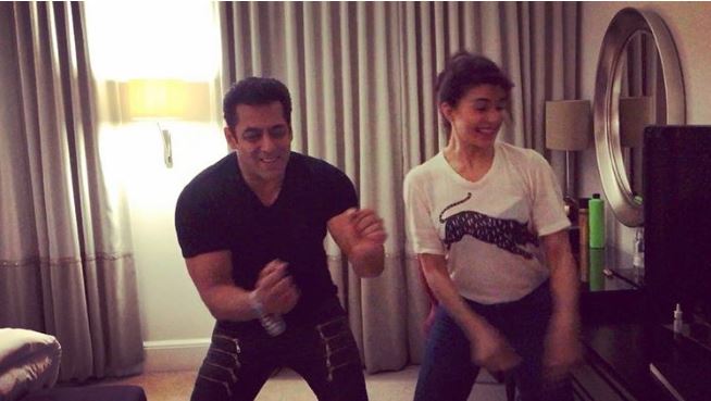 salman khan and jacqueline Fernandez Tan Tana Tan Dance Video