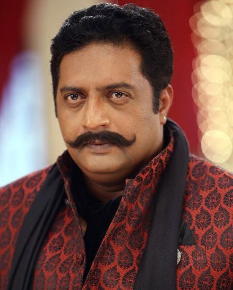 Actor Prakash Raj Attack PM Modi and Threatened to return his National Awards