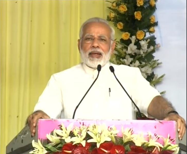 PM Modi announced Rs 10000 crore fund over five years for 10 private and public universities